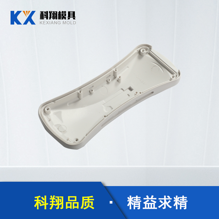 塑膠模具模頭十分重要，注塑模具模頭應該怎么安裝？